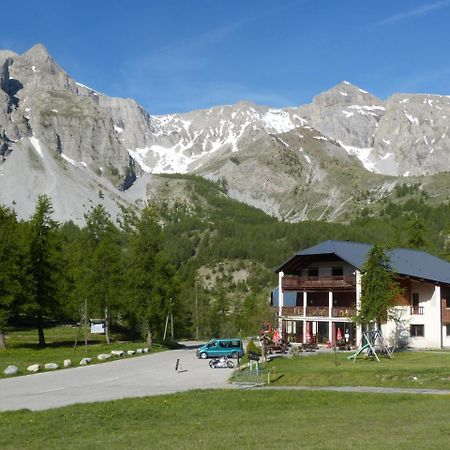 Auberge Des Aiguilles Hotel Entraunes Eksteriør billede