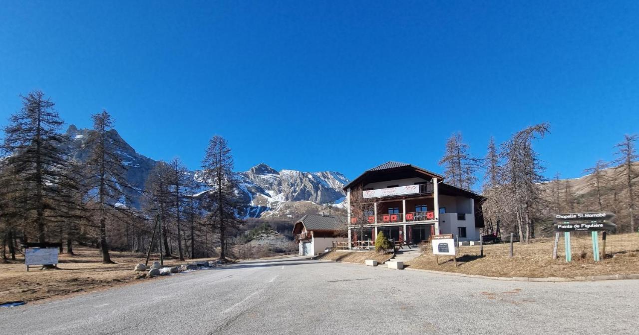 Auberge Des Aiguilles Hotel Entraunes Eksteriør billede